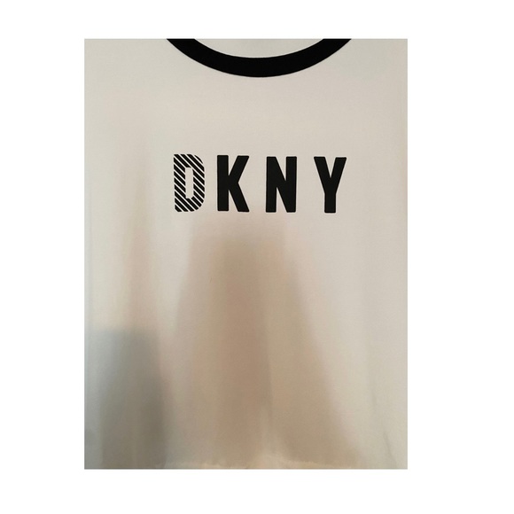 ‘NWOT DKNY t-shirt dress’👗 - Picture 4 of 5